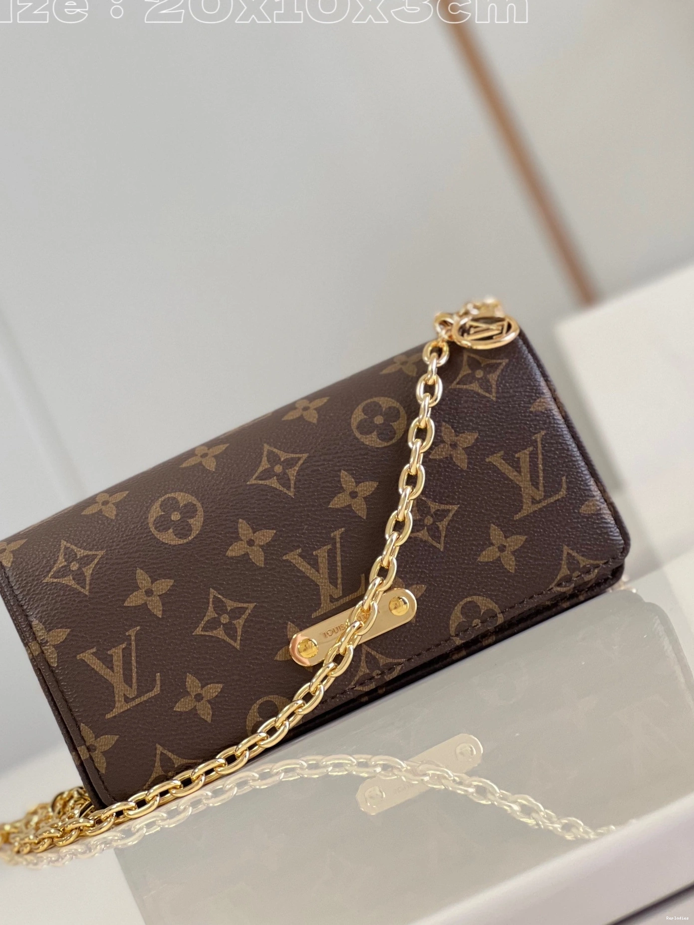 Cheap Wallet LOUIS Chain VUITTON Lily On 0729